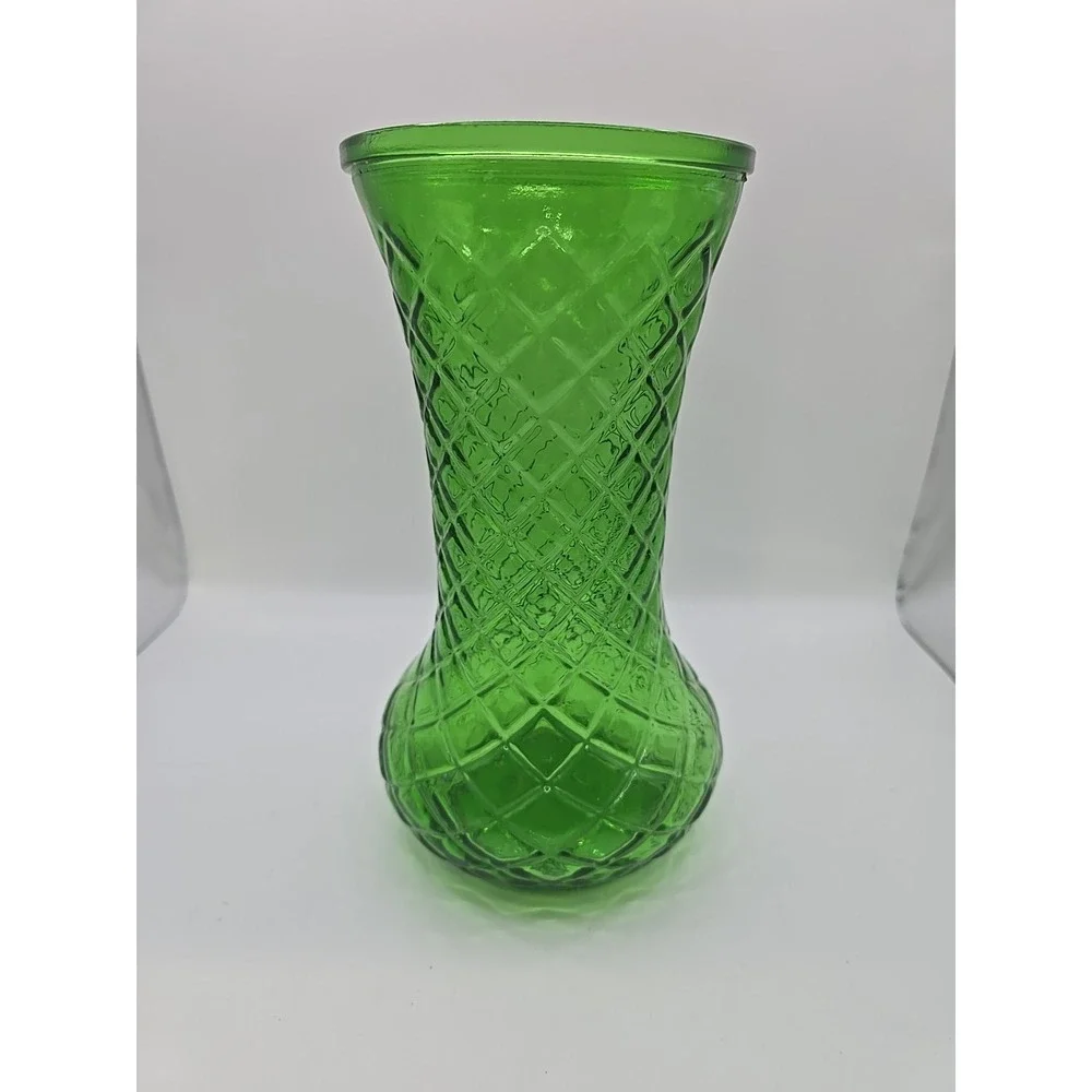 HOOSIER Emerald Green Glass Vase Diamond Point Deign 9 Inches